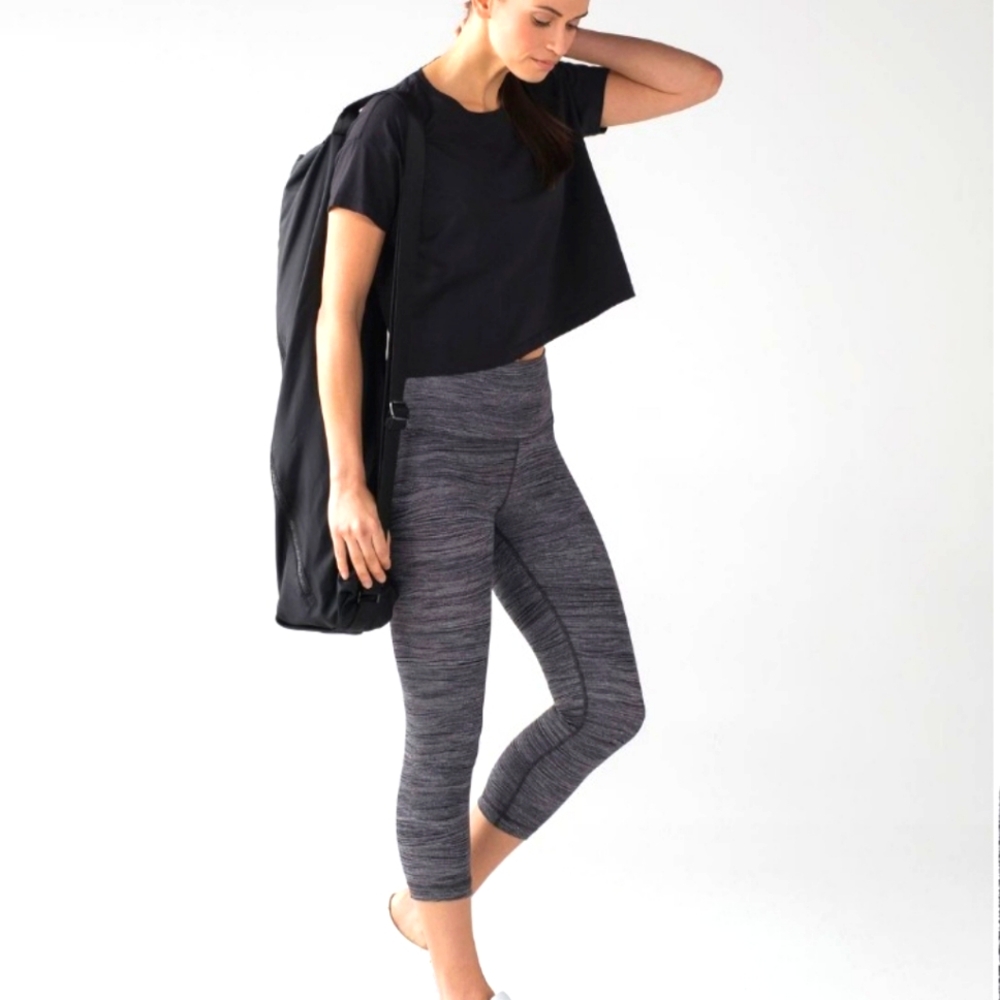 🍋 Lululemon Wunder Under Crop High-Rise Size 8 black grey spot